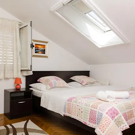 Mala Ana ドゥブロブニク