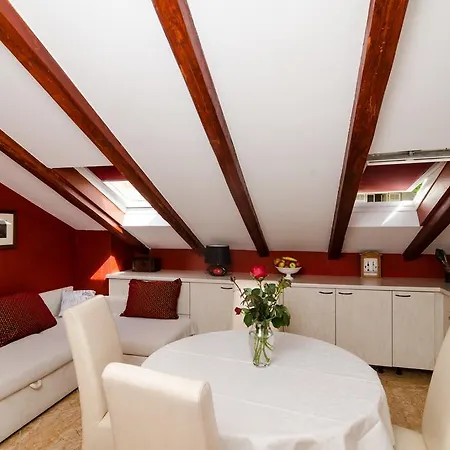 Apartment Mala Ana